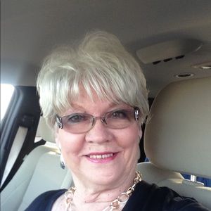 Meet your Posher, Sandra